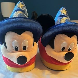 Disney BRAND NEW D23 EXPO 2019 HAPPY FEET Sorcerer Mickey Slipper Plush - M/L